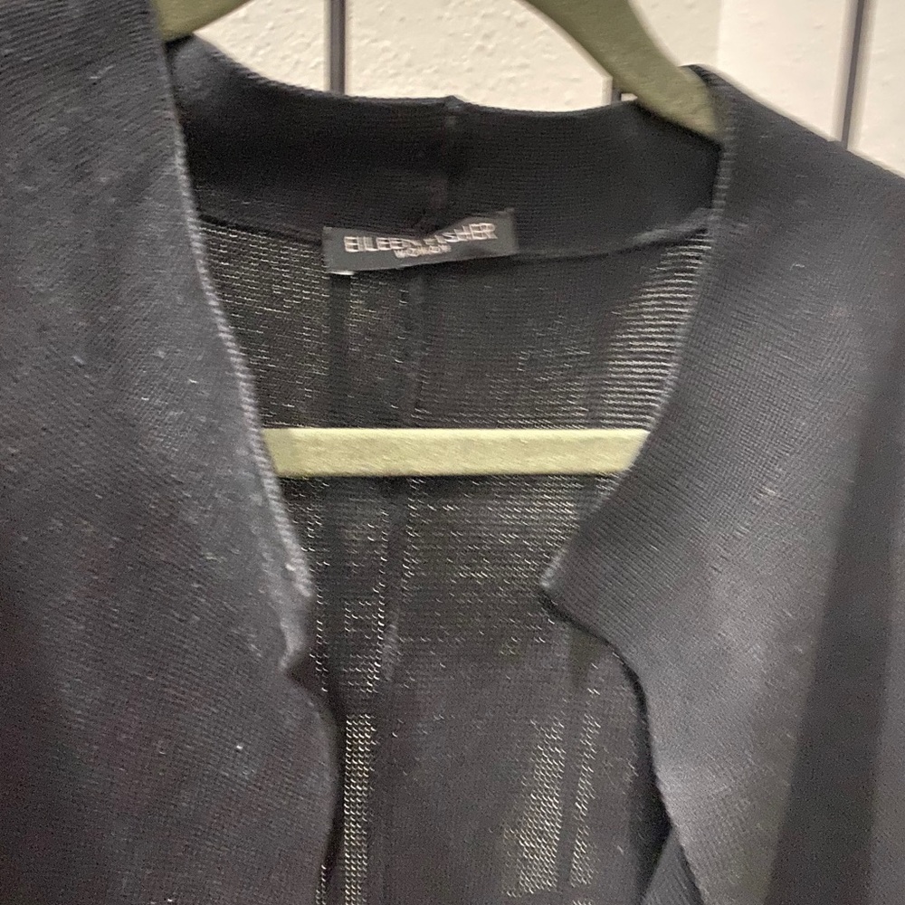 Black and gray sweater
